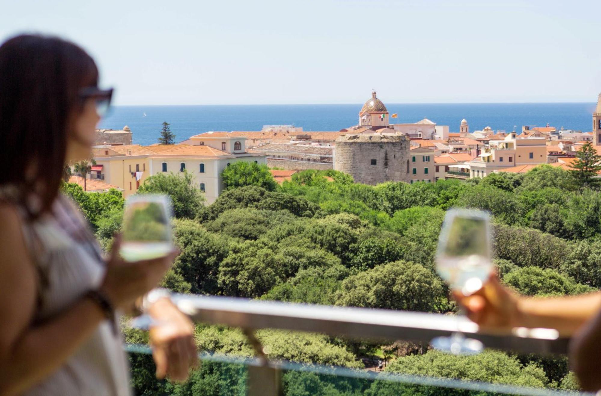 Hotel Catalunya Alghero Bagian luar foto